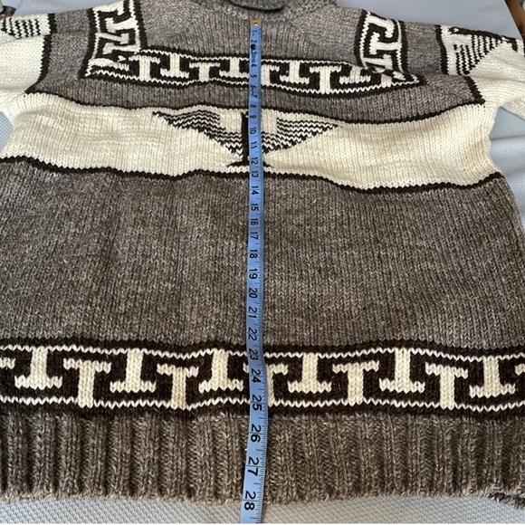 New Laundromat Phoenix Zip Front
Sweater Jacket Size XL. - Picture 8 of 11